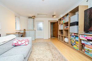 Photo 11- click for photo gallery